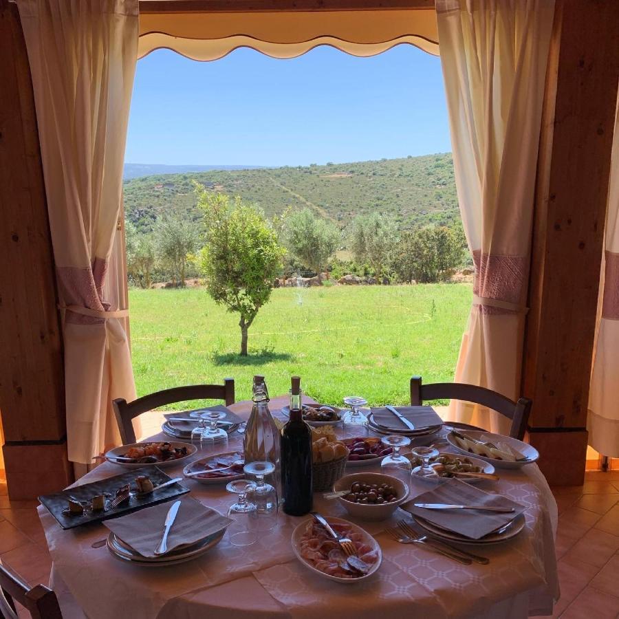 Agriturismo B&B Casteldoria Santa Maria  Exteriör bild