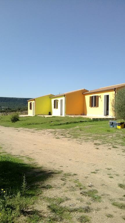 Agriturismo B&B Casteldoria Santa Maria  Exteriör bild