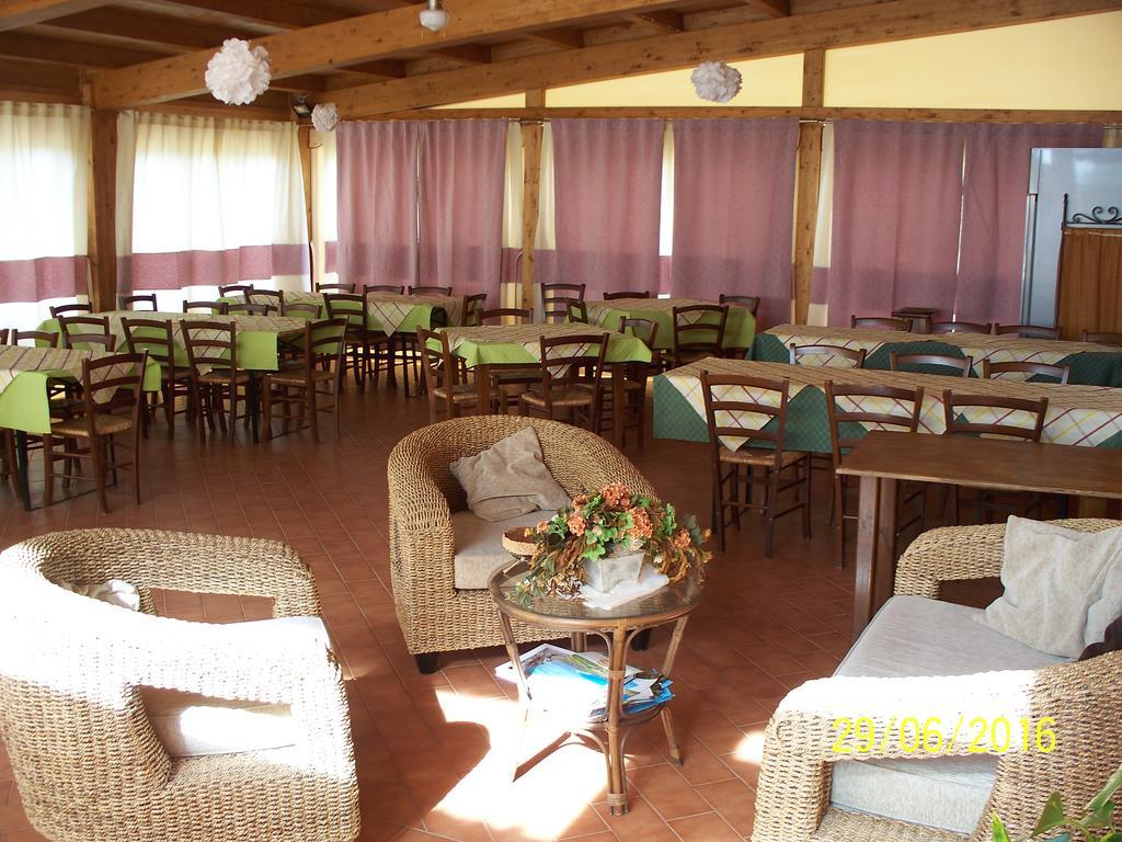 Agriturismo B&B Casteldoria Santa Maria  Exteriör bild